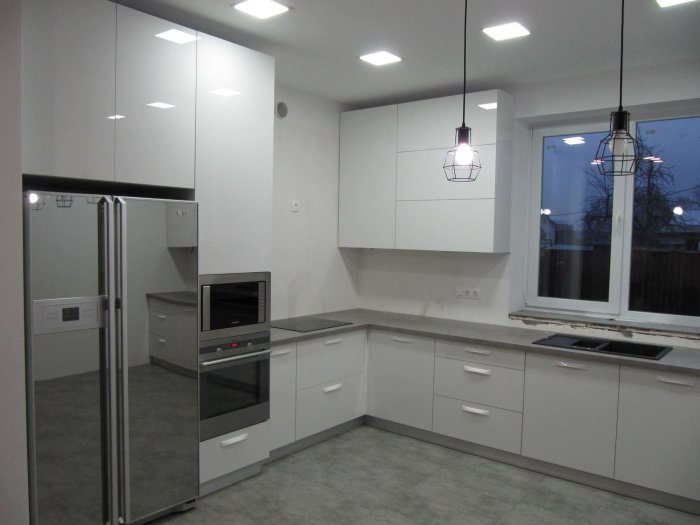 Встраиваемая техника белого цвета