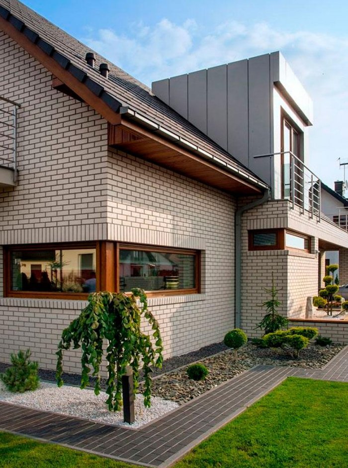 Комбинированные фасады домов