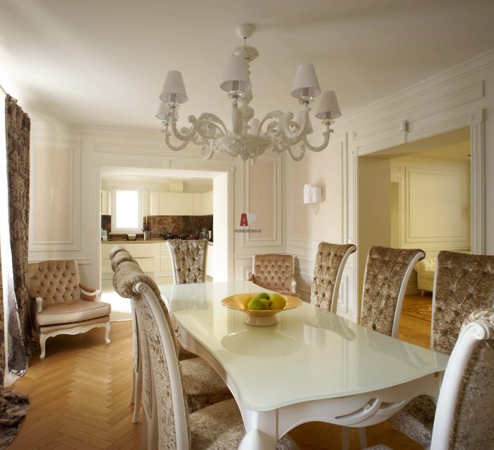 Интерьер столовой в частном доме