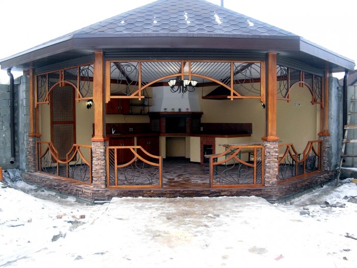 Угловая беседка с барбекю