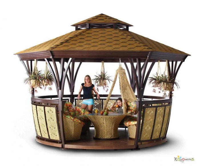 Беседка для большой семьи