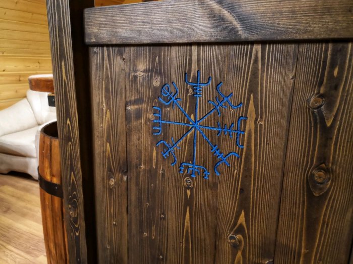 Трон викингов фото