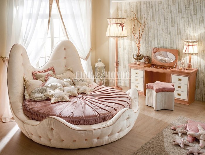 Шикарная круглая кровать