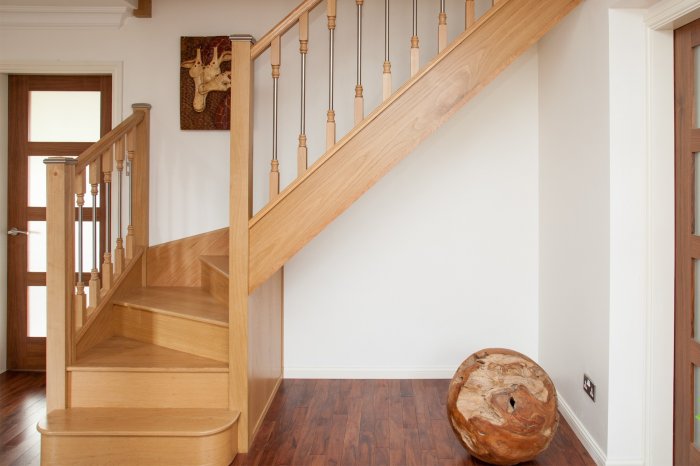 Лестницы из дерева на мансарду