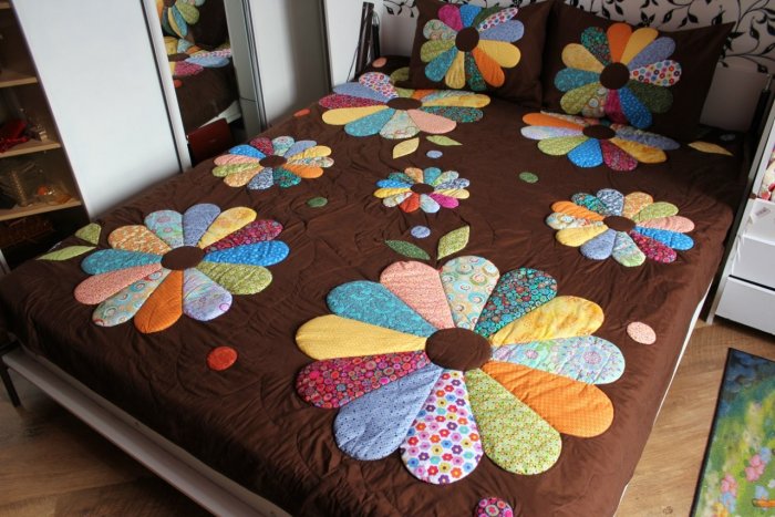 Коврик из кусочков ткани