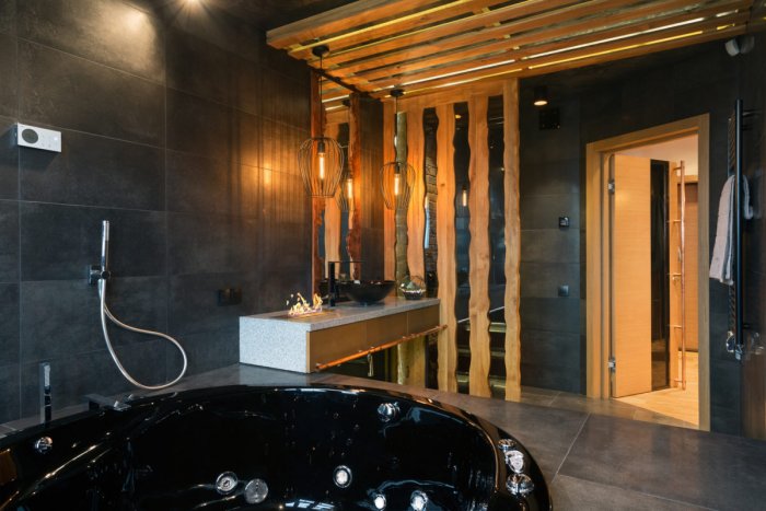 Черная ванная в стиле лофт