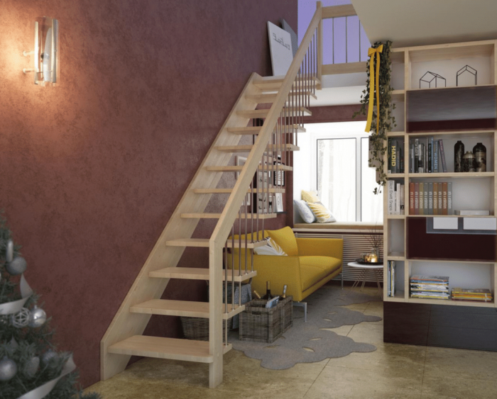 Компактная лестница на второй этаж