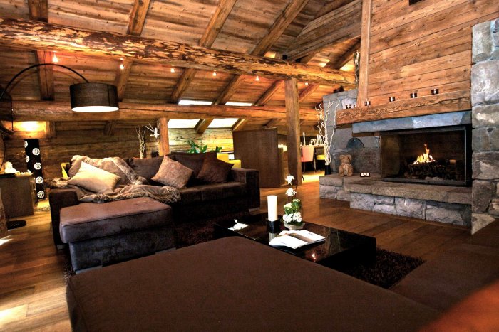 Зал в стиле Шале