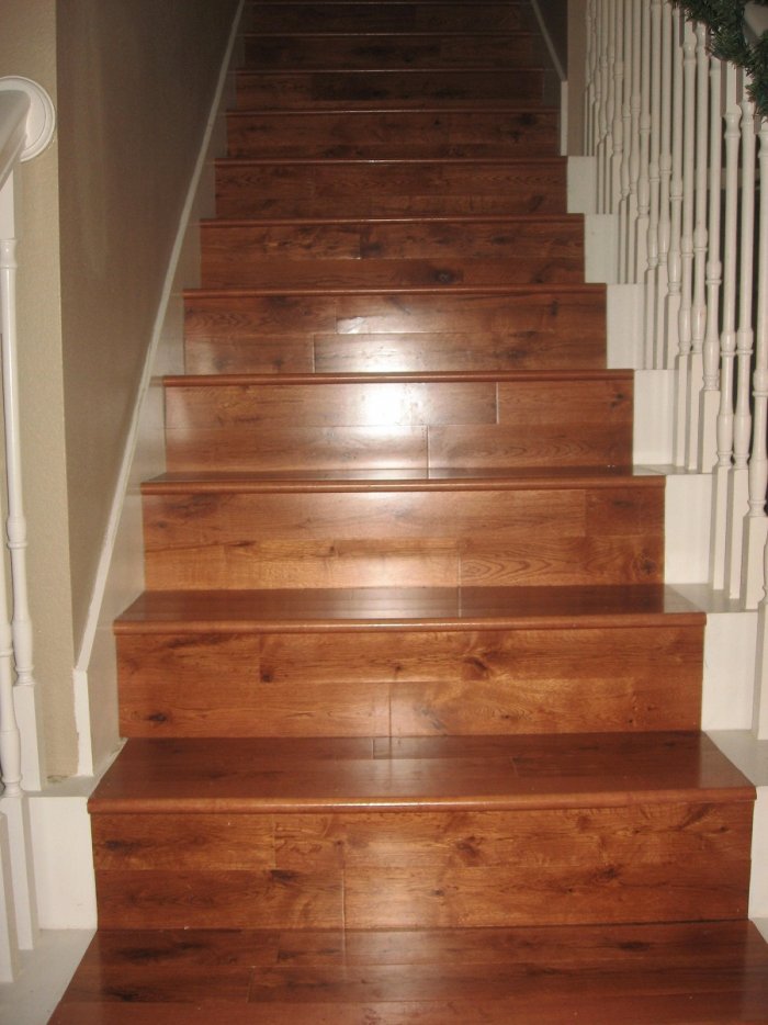 Отделка лестницы ламинатом