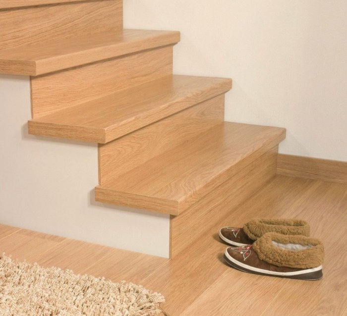 Материалы для отделки лестничных ступеней