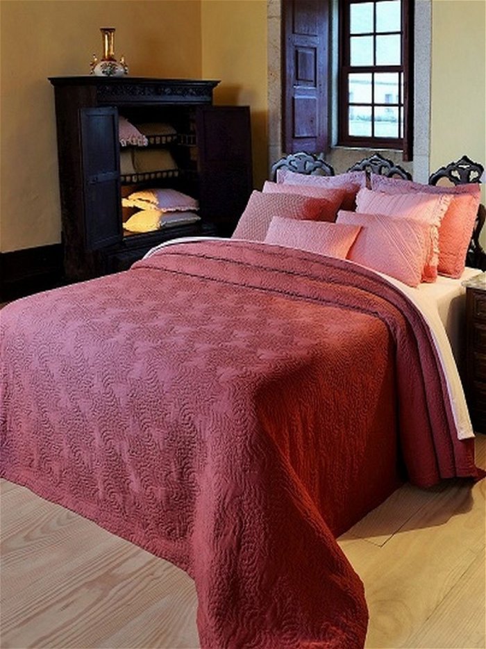 Плед на кровать