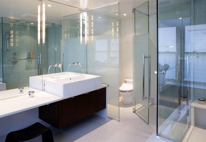 Ванна со стеклянной перегородкой