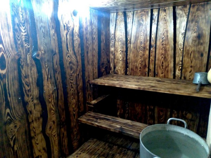 Отделка необрезной доской