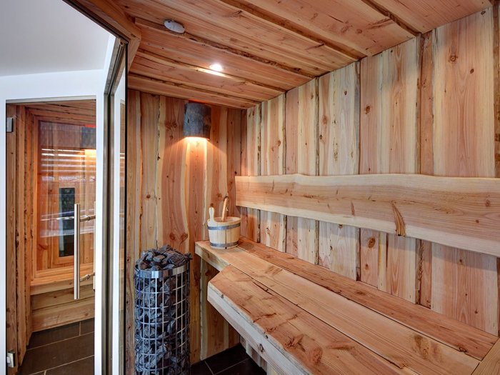 Внутренняя отделка необрезной доской