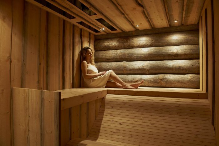 Баня из необрезной доски