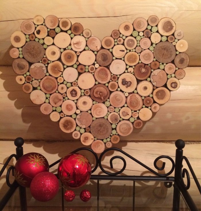 Панно из спилов дерева
