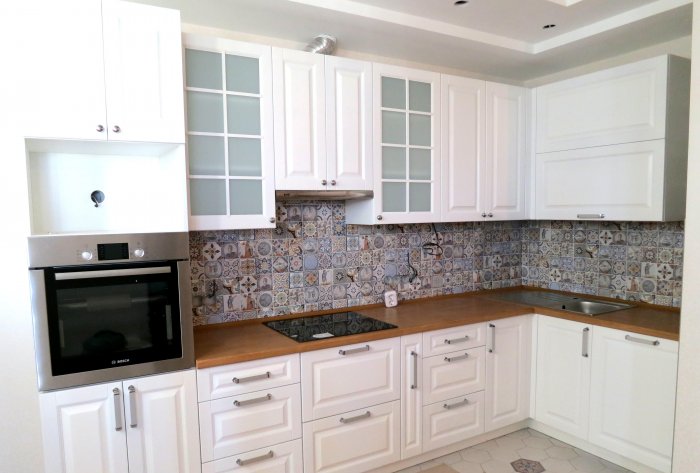 Кухни эмаль матовая белая с фрезеровкой