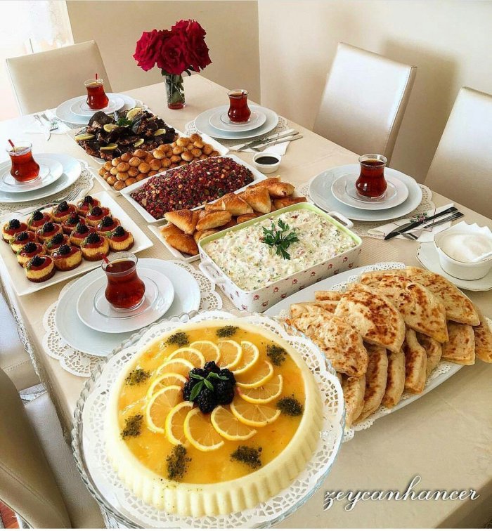 Праздничный стол