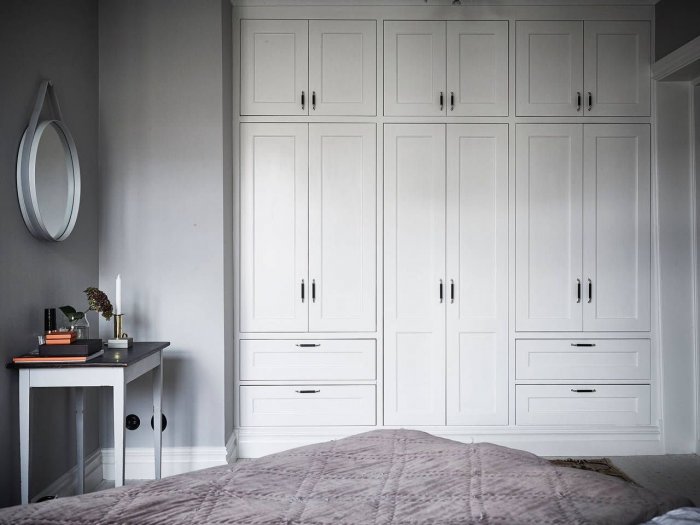 Шкаф в скандинавском стиле в спальню