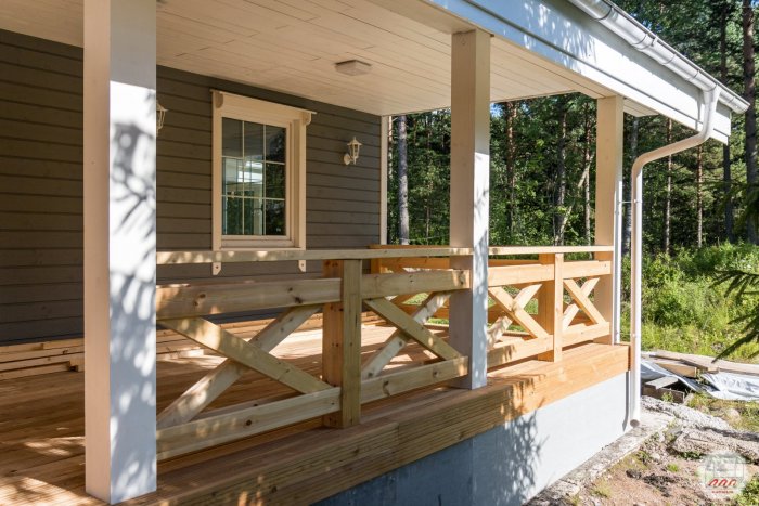 Деревянная терраса к дому