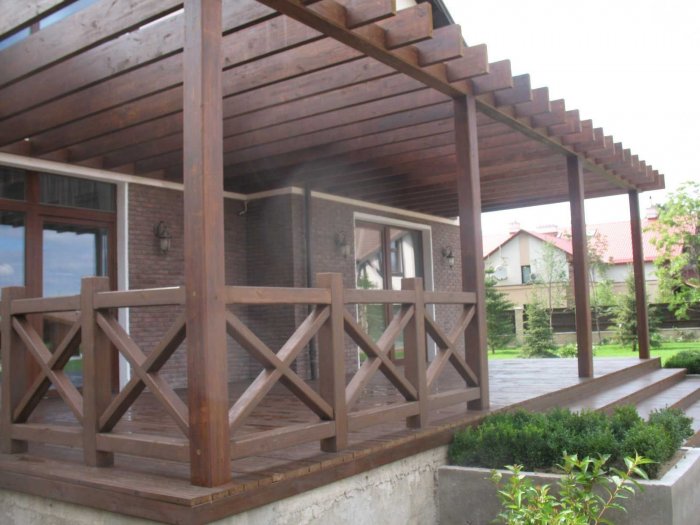 Ограждение террасы из дерева