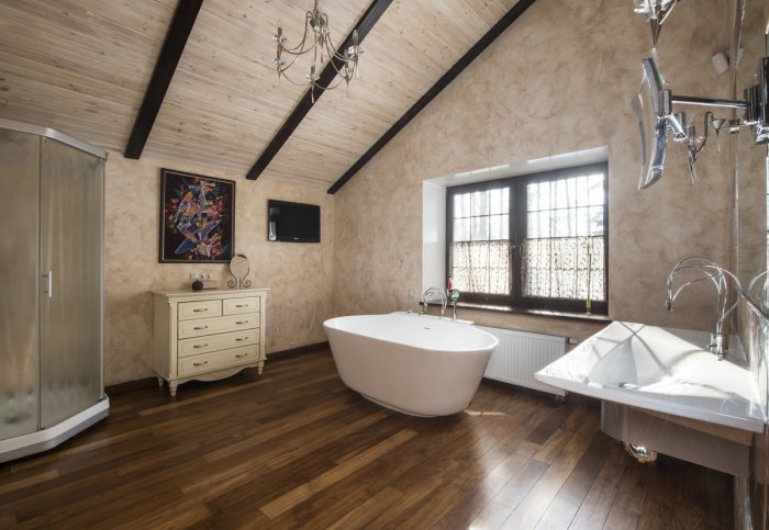 Ванная комната отделанная деревом