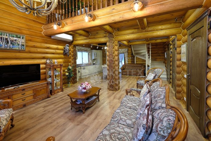 Дом из оцилиндровки внутри