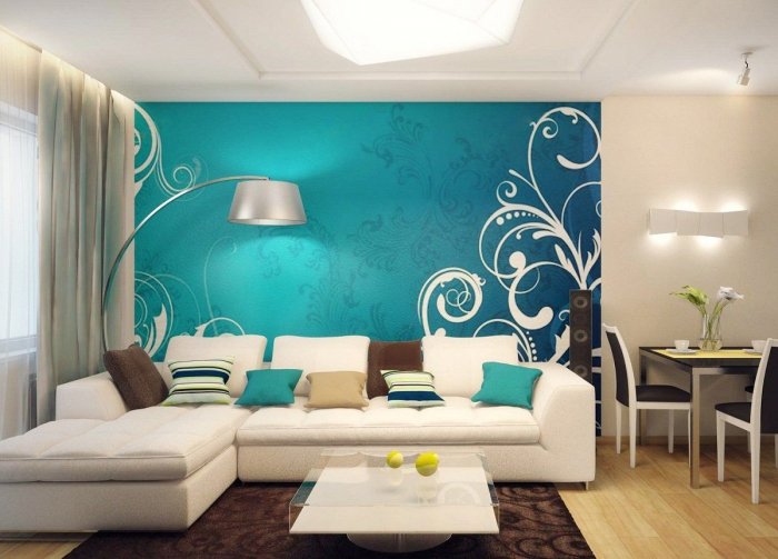 Бирюзовые стены в гостиной