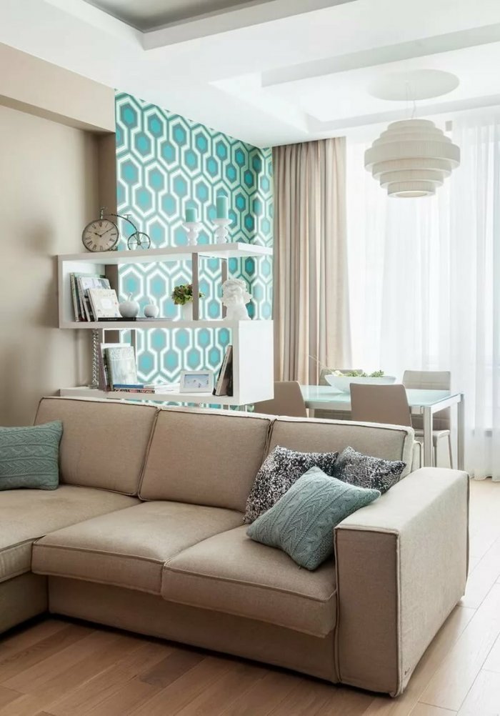 Гостиная в бирюзово-бежевых тонах