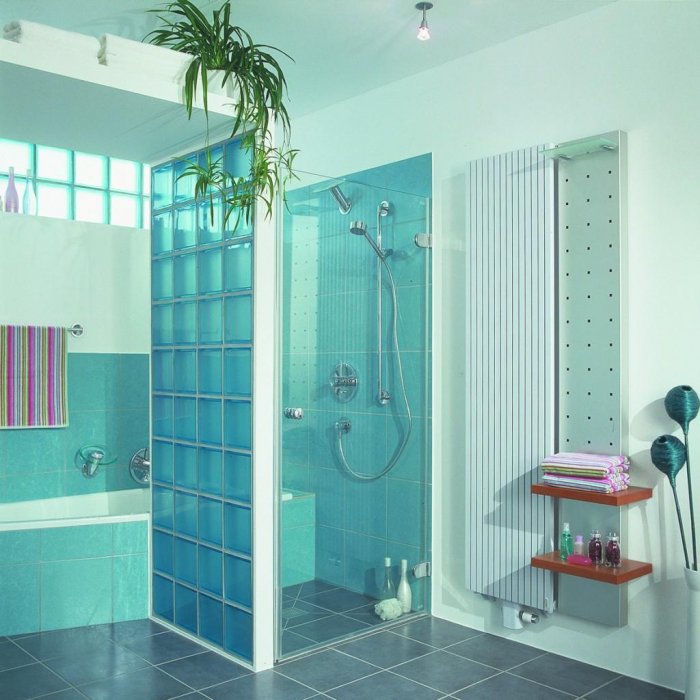 Стена душа из стеклоблоков