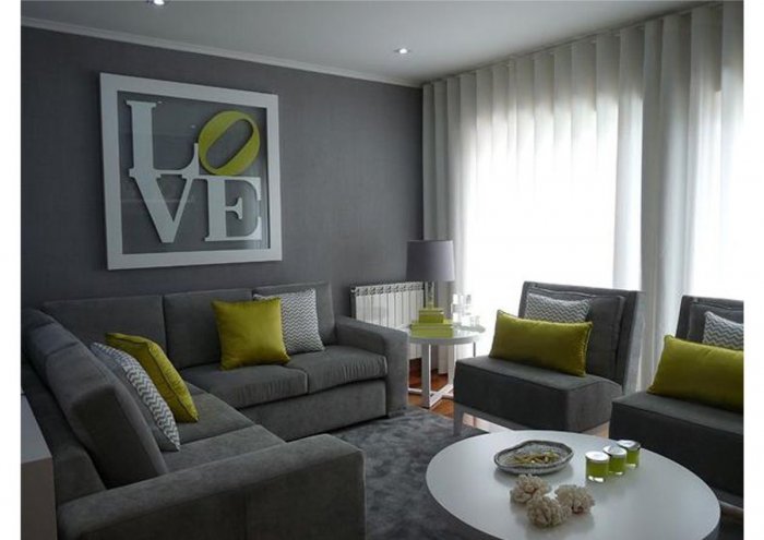 Гостиная в серо зеленых тонах