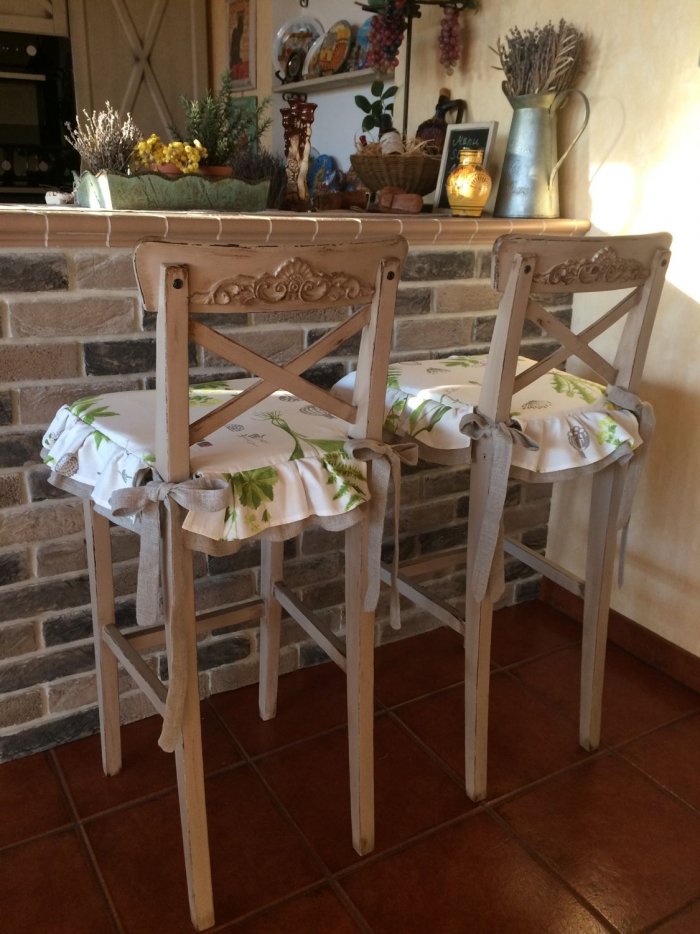 Полубарный стул Прованс