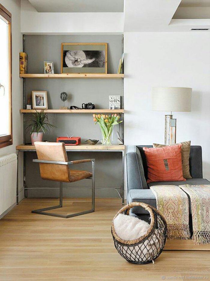 Рабочий уголок в гостиной
