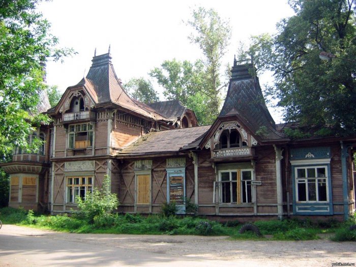 Старые деревянные дома в Москве