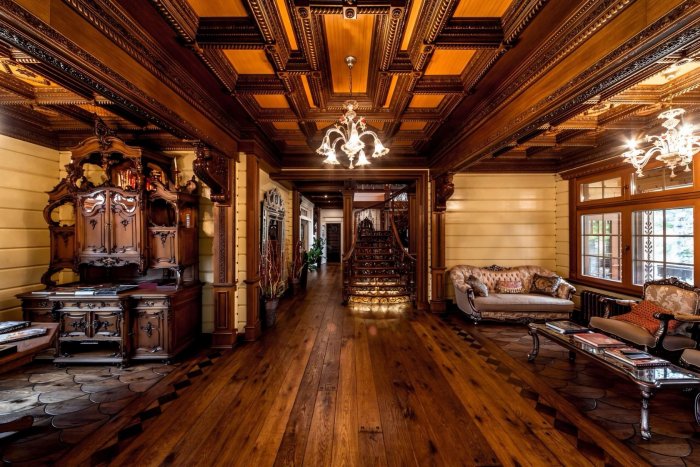 Интерьер усадьбы в русском стиле