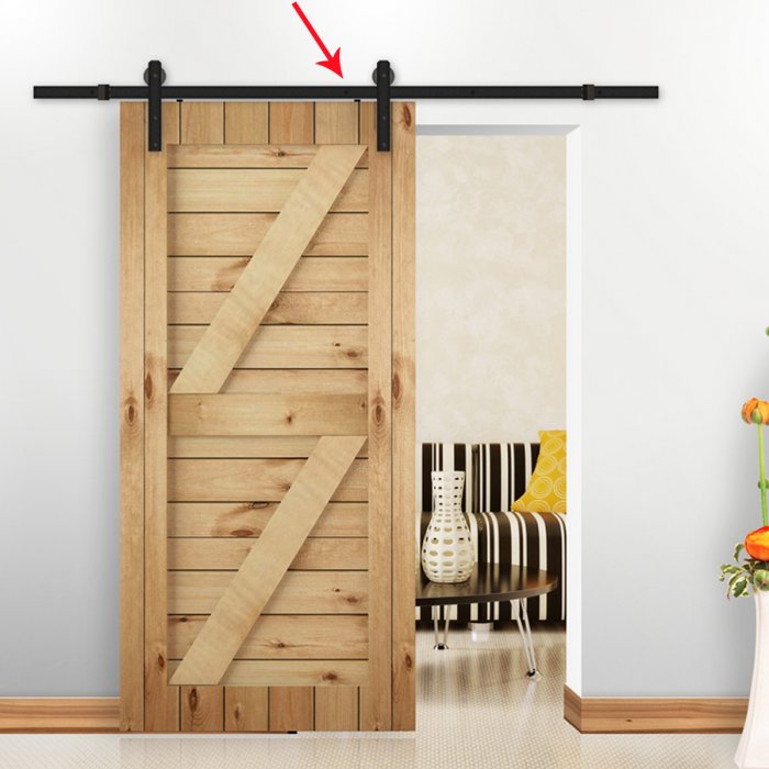 Деревянная дверь