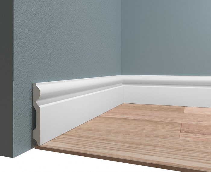 Плинтус для ступеней