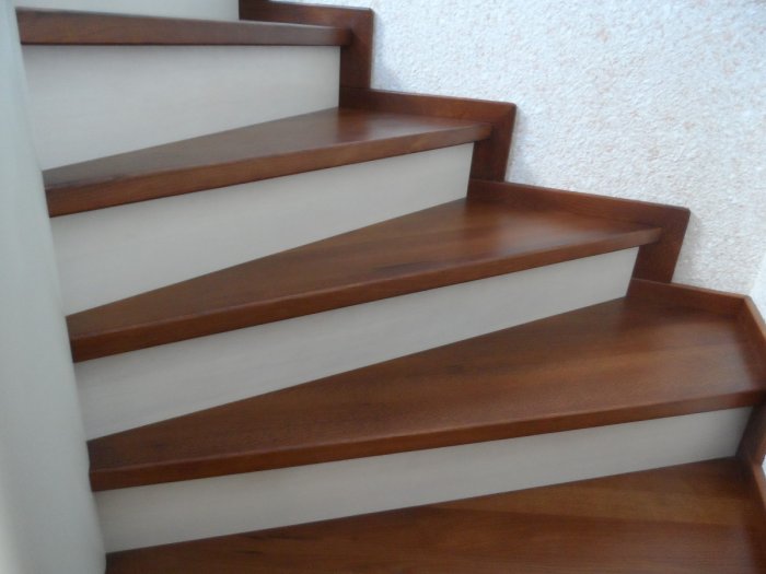 Лестница из ламината Квик степ