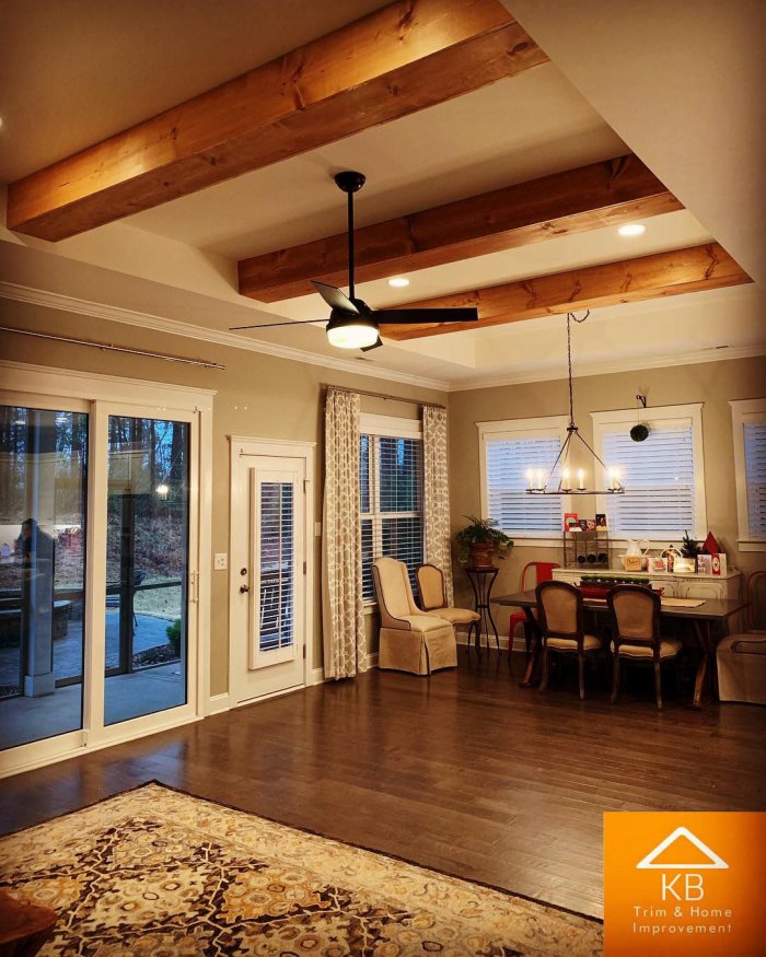 Потолок подвесной с балками