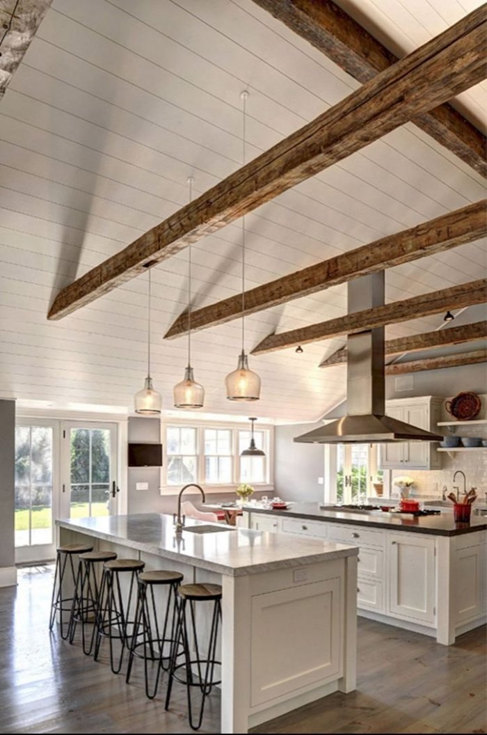 Потолочные балки в интерьере