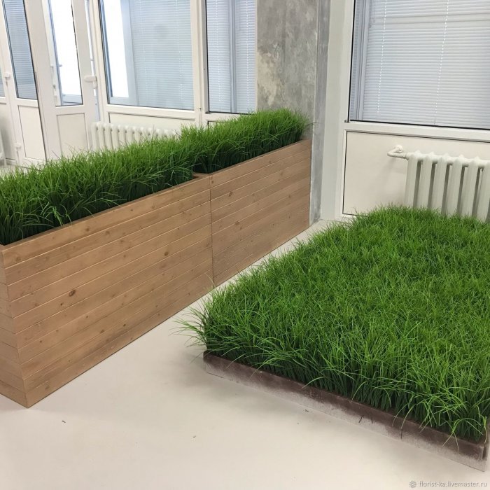 Искусственная трава на балконе