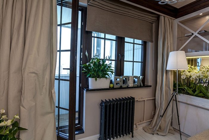 Черные пластиковые окна в интерьере