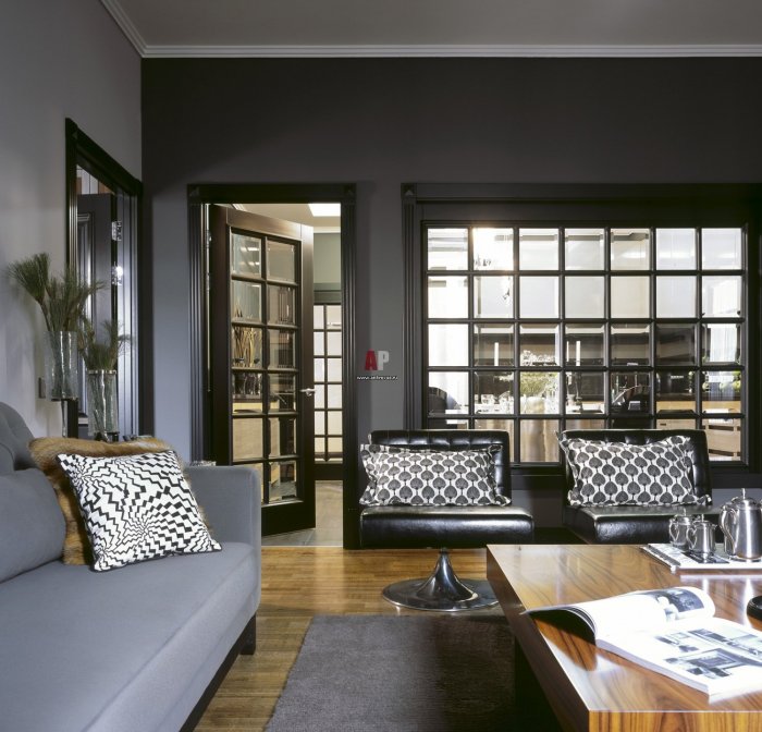 Окно между комнатами