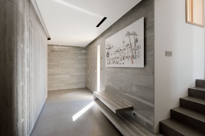 Отделка стен коридора ламинатом