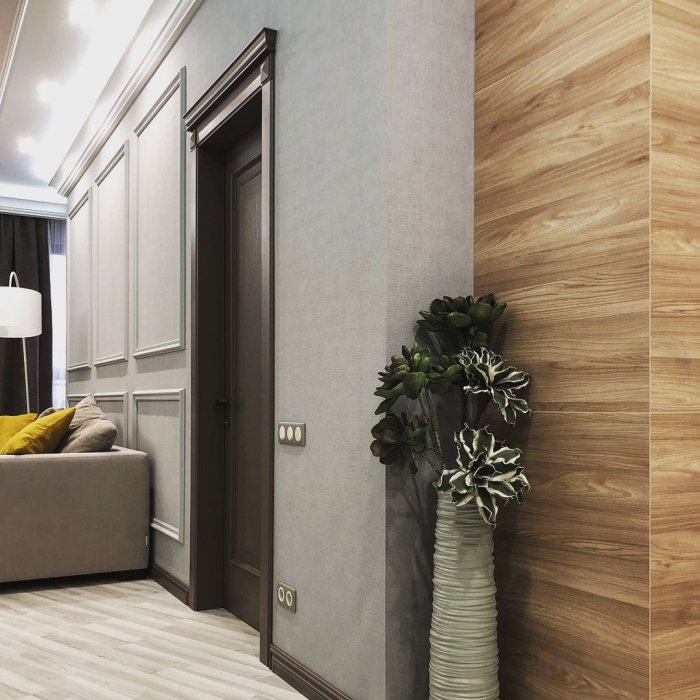 Панели из ламината на стену прихожая