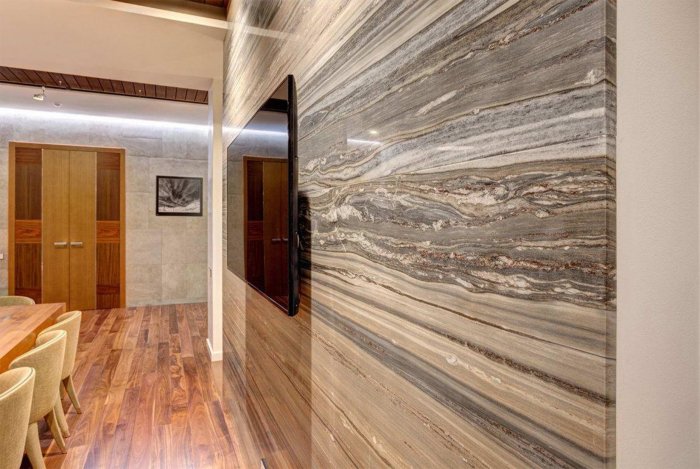 Отделка стен под мрамор