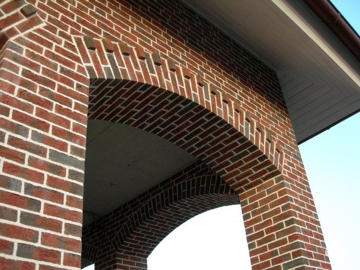 Кирпичные лучковые перемычки