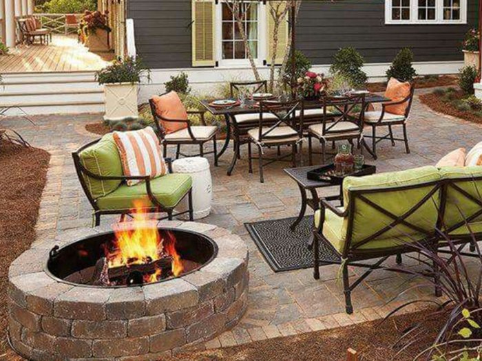 Патио на даче