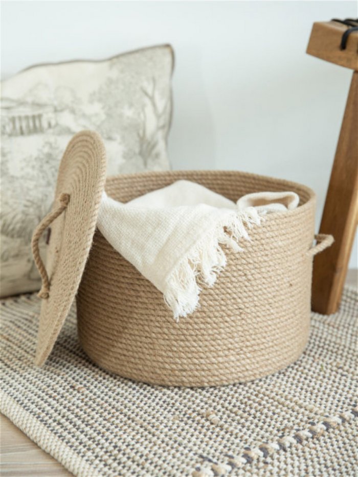 Корзина из джута с деревянным дном