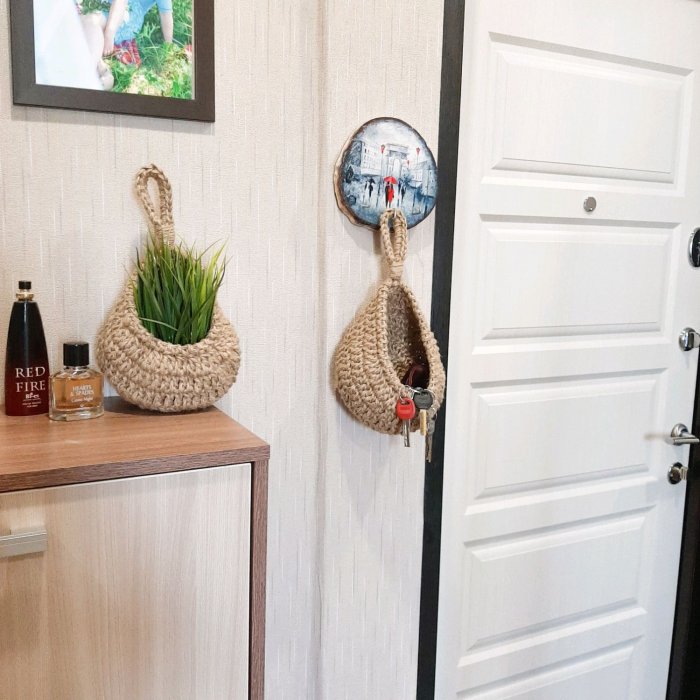 Плетеная корзина из джута